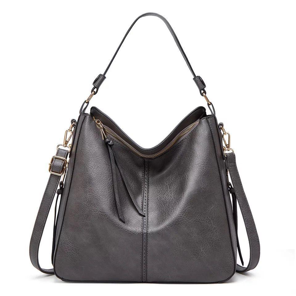 Luna | Elegant and Spacious Leather Bag